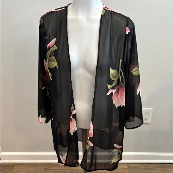 Heimish USA Small Open Front Black Pink Floral Sheer Kimono Cardigan - Picture 1 of 6